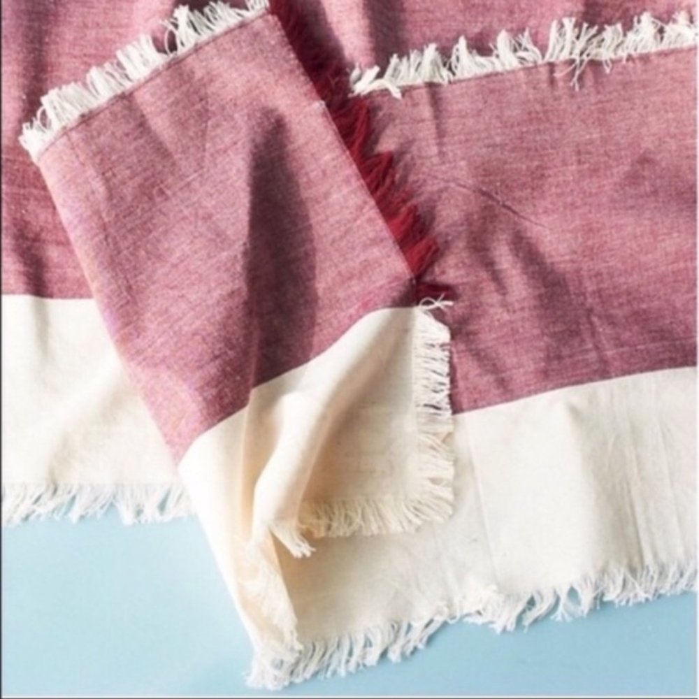 Pehr Designs Burgundy Wine & Cream Tablerunner NWT - Picture 2 of 7